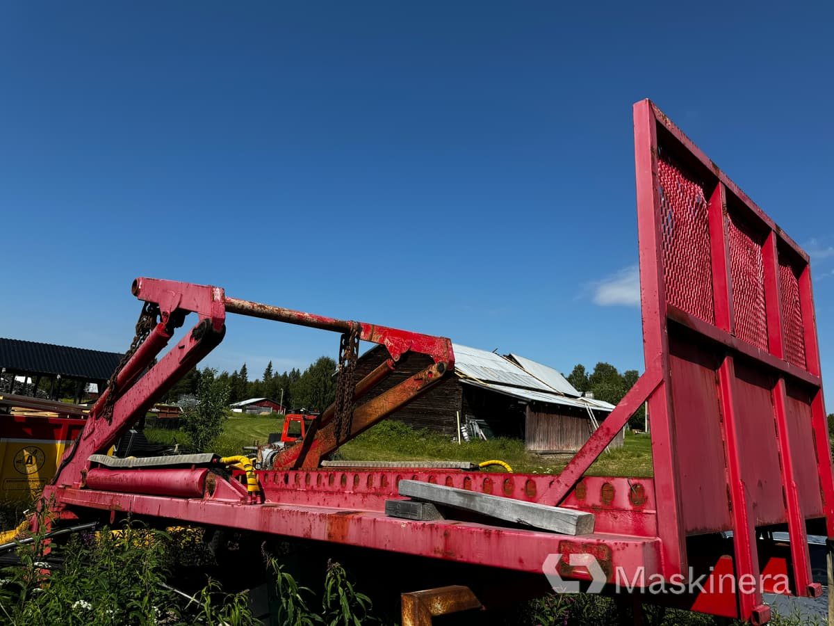Liftdumperflak med snabblås Laxo - Hook lift/ Skip loader system: picture 1 Liftdumperflak med snabblås Laxo - Hook lift/ Skip loader system: picture 1