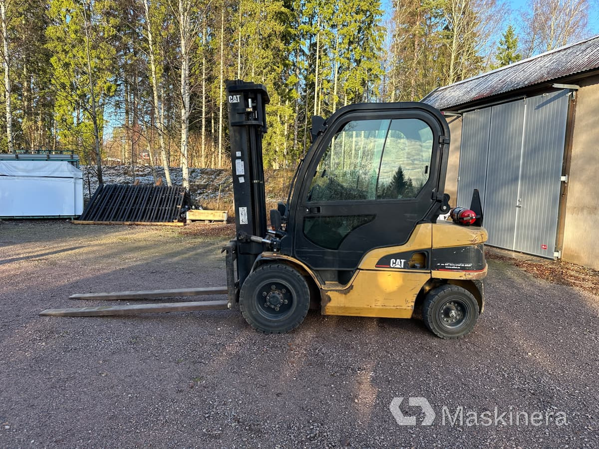 Gaffeltruck Caterpillar DP30N - Other machinery: picture 2 Gaffeltruck Caterpillar DP30N - Other machinery: picture 2