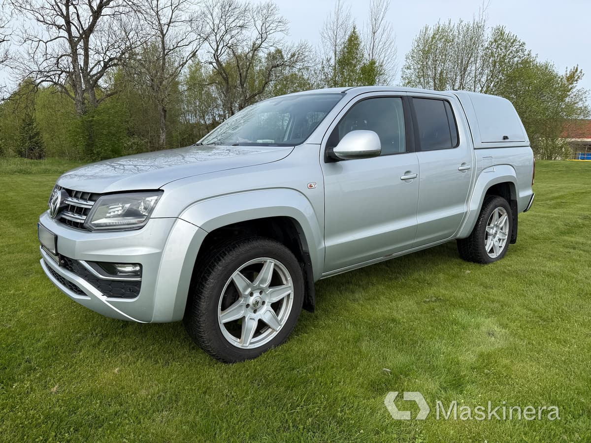 Pickup Volkswagen Amarok highline med kåpa - Small van: picture 1 Pickup Volkswagen Amarok highline med kåpa - Small van: picture 1