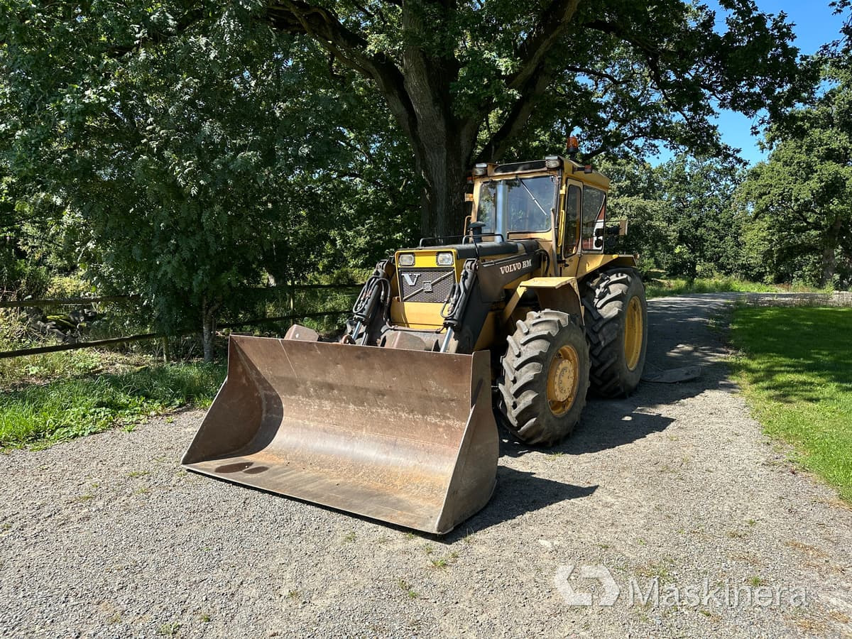 Traktorgrävare Volvo BM 646 + redskap - Backhoe loader: picture 2 Traktorgrävare Volvo BM 646 + redskap - Backhoe loader: picture 2