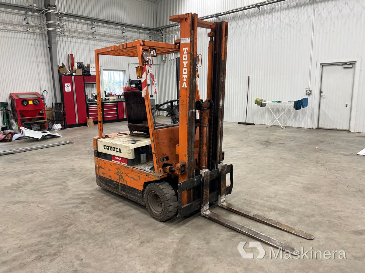 Truck Atlet - Reach truck: picture 1 Truck Atlet - Reach truck: picture 1