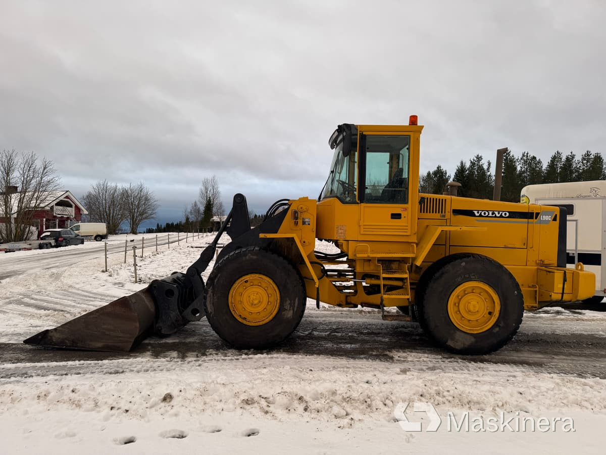 Volvo L90 C Hjullastare Volvo L90C med skopa - Wheel loader: picture 2 Volvo L90 C Hjullastare Volvo L90C med skopa - Wheel loader: picture 2