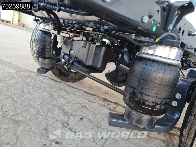 Iveco Daily 35C18 3.0L Automaat Luchtvering Laadklep Zijdeur Dubbellucht Bakwagen 180PK LED Airco Cruise Camera Lat om Lat D'Hollandia Euro6 - Box van: picture 5 Iveco Daily 35C18 3.0L Automaat Luchtvering Laadklep Zijdeur Dubbellucht Bakwagen 180PK LED Airco Cruise Camera Lat om Lat D'Hollandia Euro6 - Box van: picture 5