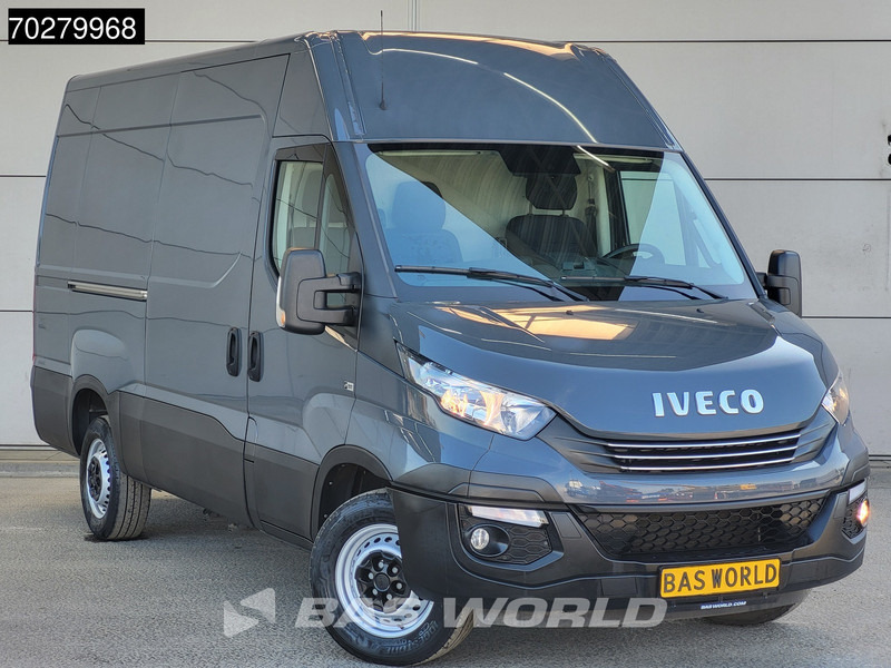 Iveco Daily 35S18 3.0L Automaat L2H2 3,5t Trekhaak Airco Cruise Camera L2 12m3 Airco Trekhaak Cruise control - Panel van: picture 3 Iveco Daily 35S18 3.0L Automaat L2H2 3,5t Trekhaak Airco Cruise Camera L2 12m3 Airco Trekhaak Cruise control - Panel van: picture 3