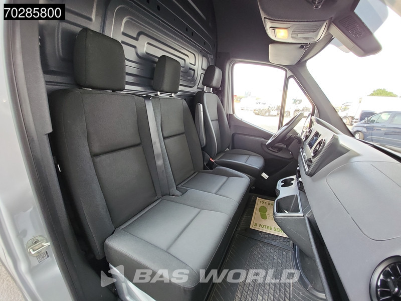 Small van Mercedes-Benz Sprinter 214 CDI Automaat L2H2 Airco Cruise Camera Parkeersensoren MBUX Euro6 L2 12m3 Airco Cruise control: picture 19