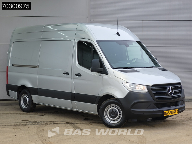 Mercedes-Benz Sprinter 315 CDI Automaat L2H2 150PK Airco Camera Parkeersensoren MBUX CarPlay Euro6 L2 Airco - Small van: picture 3 Mercedes-Benz Sprinter 315 CDI Automaat L2H2 150PK Airco Camera Parkeersensoren MBUX CarPlay Euro6 L2 Airco - Small van: picture 3