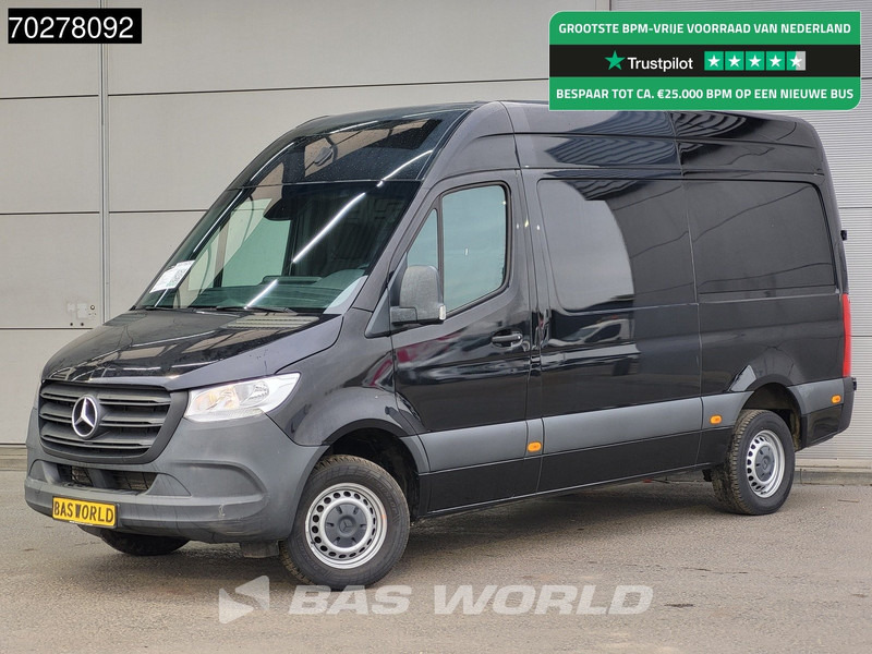 Mercedes-Benz Sprinter 317 CDI Automaat L2H2 3500KG Trekhaak 170PK Airco Camera MBUX CarPlay Euro6 L2 10m3 Airco Trekhaak - Panel van: picture 1 Mercedes-Benz Sprinter 317 CDI Automaat L2H2 3500KG Trekhaak 170PK Airco Camera MBUX CarPlay Euro6 L2 10m3 Airco Trekhaak - Panel van: picture 1