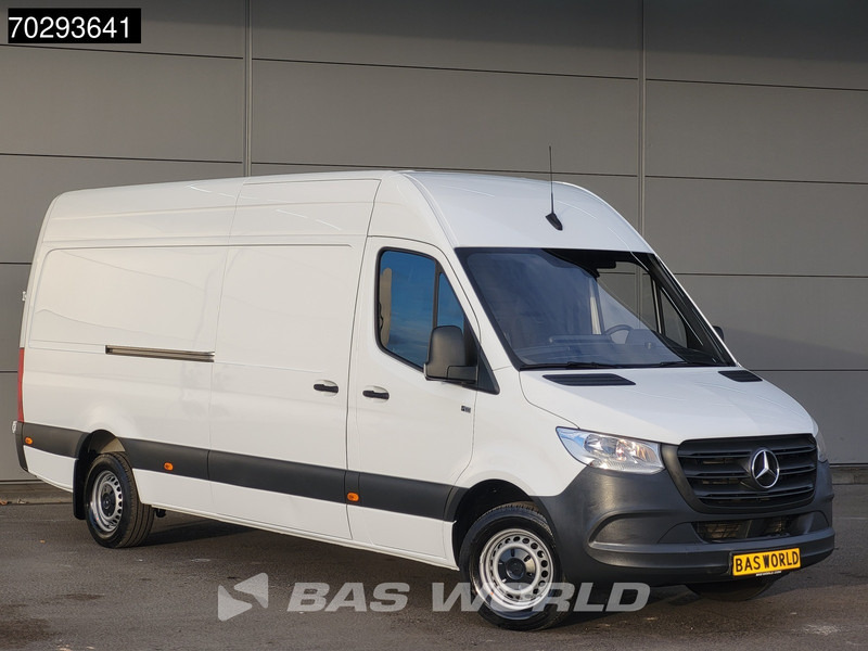 Mercedes-Benz Sprinter 317 CDI Automaat L3H2 Trekhaak Airco Camera MBUX CarPlay Euro6 L3 15m3 Airco Trekhaak - Panel van: picture 3 Mercedes-Benz Sprinter 317 CDI Automaat L3H2 Trekhaak Airco Camera MBUX CarPlay Euro6 L3 15m3 Airco Trekhaak - Panel van: picture 3