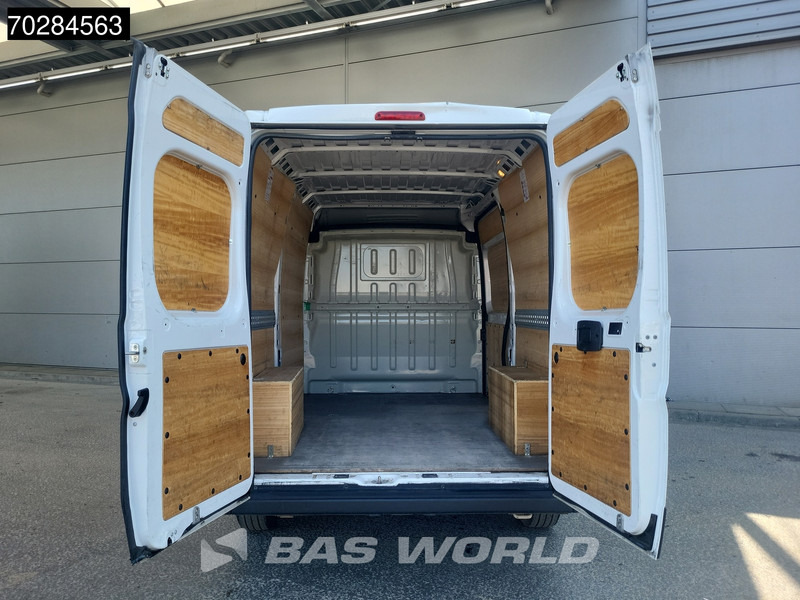 Opel Movano 120PK L2H2 Airco Cruise Euro6 L2 11m3 Airco Cruise control - Small van: picture 3 Opel Movano 120PK L2H2 Airco Cruise Euro6 L2 11m3 Airco Cruise control - Small van: picture 3