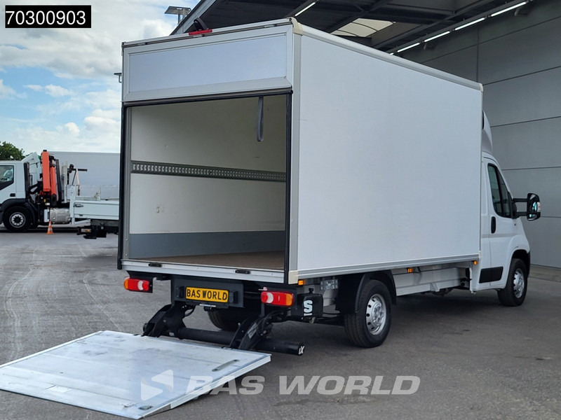 Opel Movano 140PK COMING SOON! Laadklep Bakwagen Airco Cruise Camera Euro6 Meubelbak Koffer 18m3 Airco Cruise control - Box van: picture 3 Opel Movano 140PK COMING SOON! Laadklep Bakwagen Airco Cruise Camera Euro6 Meubelbak Koffer 18m3 Airco Cruise control - Box van: picture 3