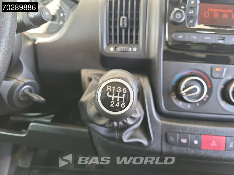 Box van Opel Movano 165PK Laadklep Zijdeur Bakwagen Airco Cruise Camera Standkachel Euro6 Meubelbak Koffer 16m3 Airco Cruise control: picture 17 Box van Opel Movano 165PK Laadklep Zijdeur Bakwagen Airco Cruise Camera Standkachel Euro6 Meubelbak Koffer 16m3 Airco Cruise control: picture 17