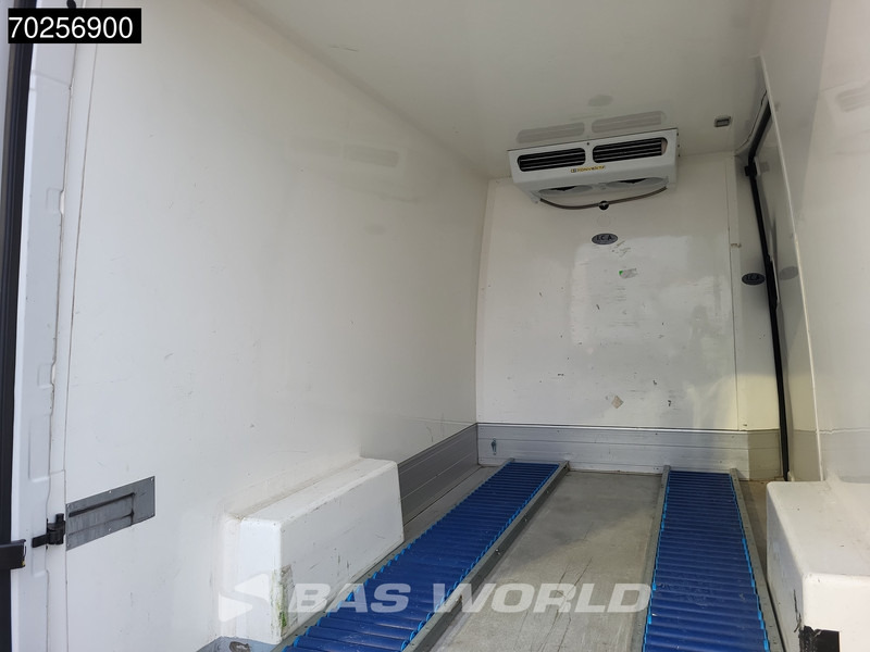 Volkswagen Crafter 140pk L3H3 Koelwagen Konvekta Airco Cruise Camera Koel Koeler Kühlwagen 9m3 Airco Cruise control - Refrigerated van: picture 5 Volkswagen Crafter 140pk L3H3 Koelwagen Konvekta Airco Cruise Camera Koel Koeler Kühlwagen 9m3 Airco Cruise control - Refrigerated van: picture 5