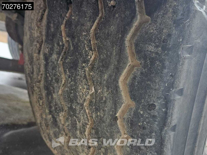 Tank semi-trailer for transportation of food SPITZER SF2755/4P 3 axles 55 m3 Liftachse: picture 11 Tank semi-trailer for transportation of food SPITZER SF2755/4P 3 axles 55 m3 Liftachse: picture 11