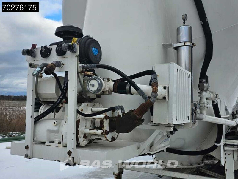 Tank semi-trailer for transportation of food SPITZER SF2755/4P 3 axles 55 m3 Liftachse: picture 9 Tank semi-trailer for transportation of food SPITZER SF2755/4P 3 axles 55 m3 Liftachse: picture 9