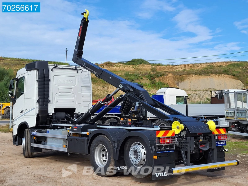Volvo FH 500 6X2 21Tons HIAB Mulitilift VEB+ Lift+Lenkachse Euro 6 - Hook lift truck: picture 2 Volvo FH 500 6X2 21Tons HIAB Mulitilift VEB+ Lift+Lenkachse Euro 6 - Hook lift truck: picture 2