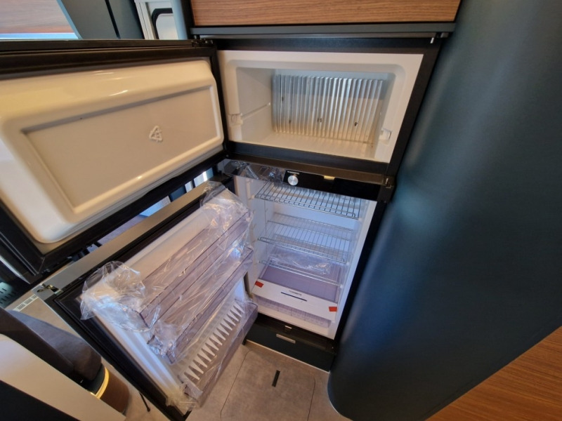 New Semi-integrated motorhome Laika Kreos 5009 L: picture 16