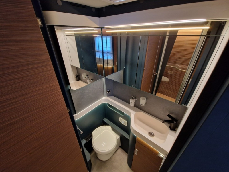 New Semi-integrated motorhome Laika Kreos 5009 L: picture 20