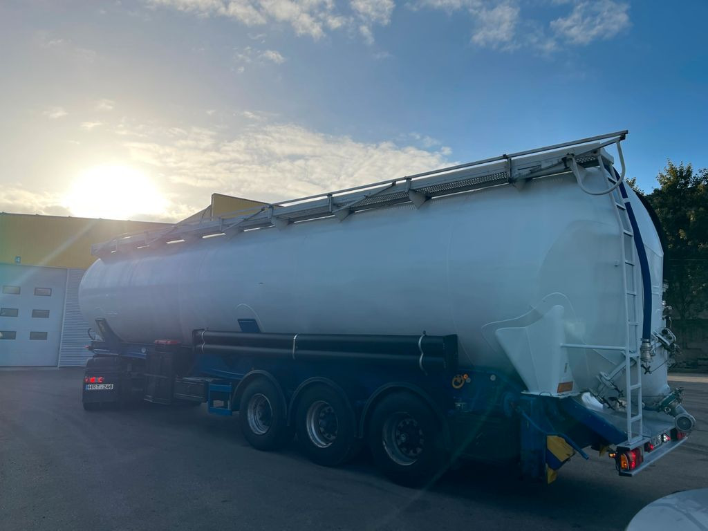 Spitzer 60.000Liter - Silo semi-trailer: picture 3 Spitzer 60.000Liter - Silo semi-trailer: picture 3