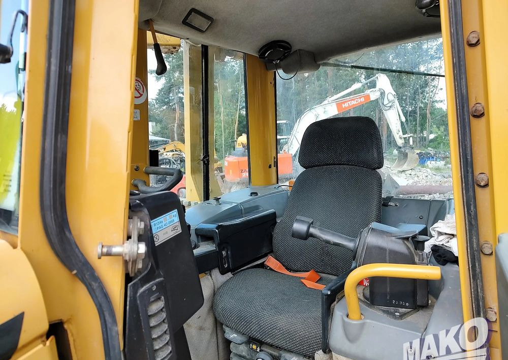 Bulldozer Caterpillar D6N LGP: picture 9