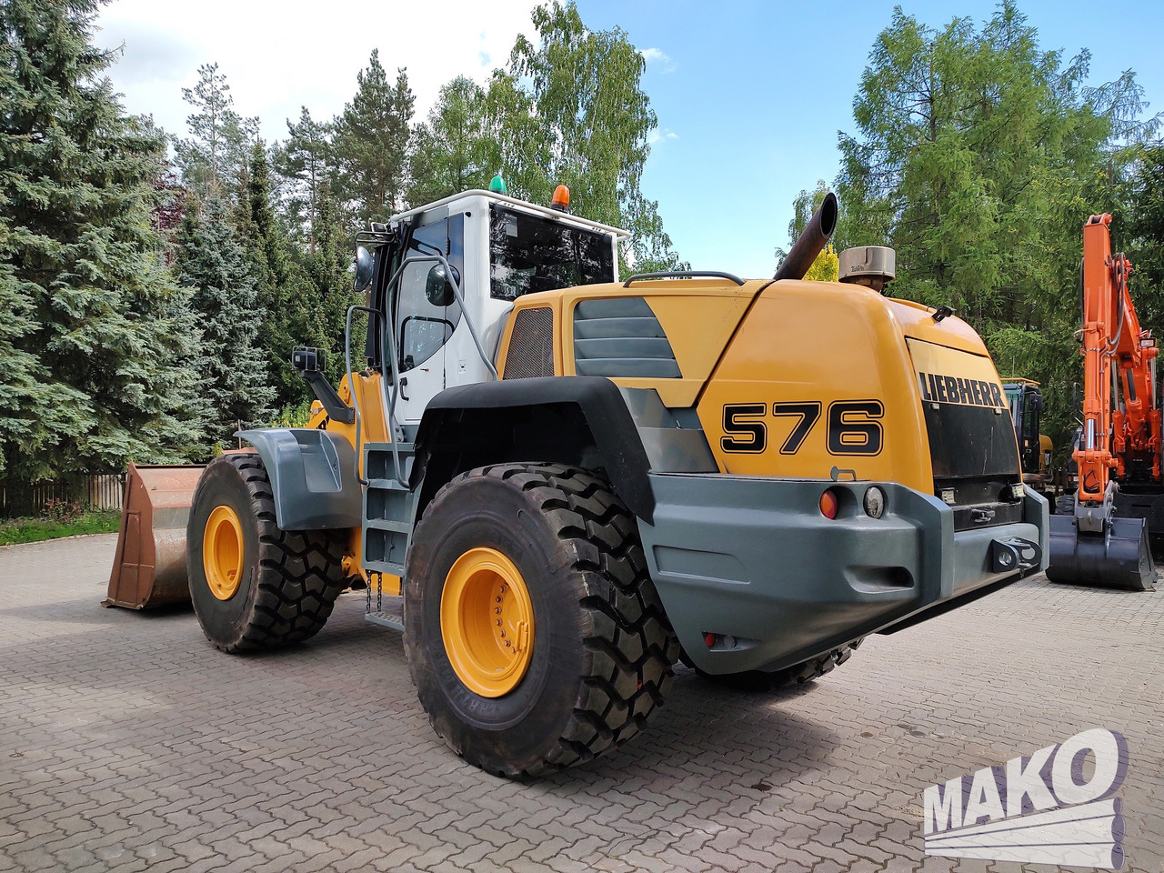 Liebherr L576 - Wheel loader: picture 1 Liebherr L576 - Wheel loader: picture 1