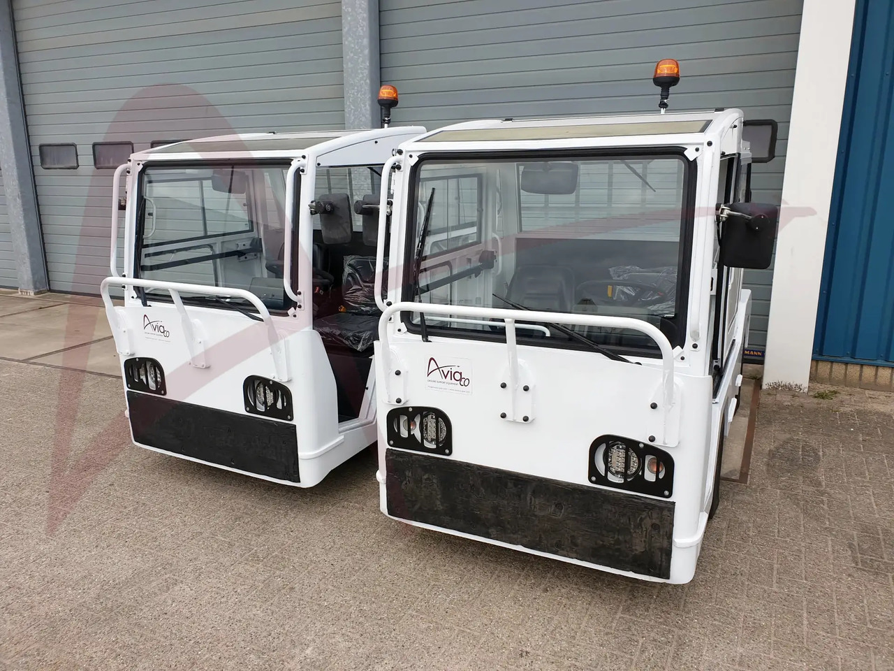 CHARLATTE TE.225 - Baggage tractor: picture 1 CHARLATTE TE.225 - Baggage tractor: picture 1