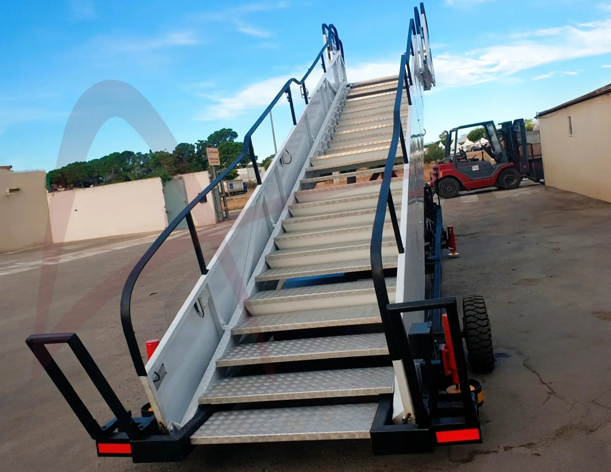 EDGHILL 480-1 - Passenger stairs: picture 4 EDGHILL 480-1 - Passenger stairs: picture 4