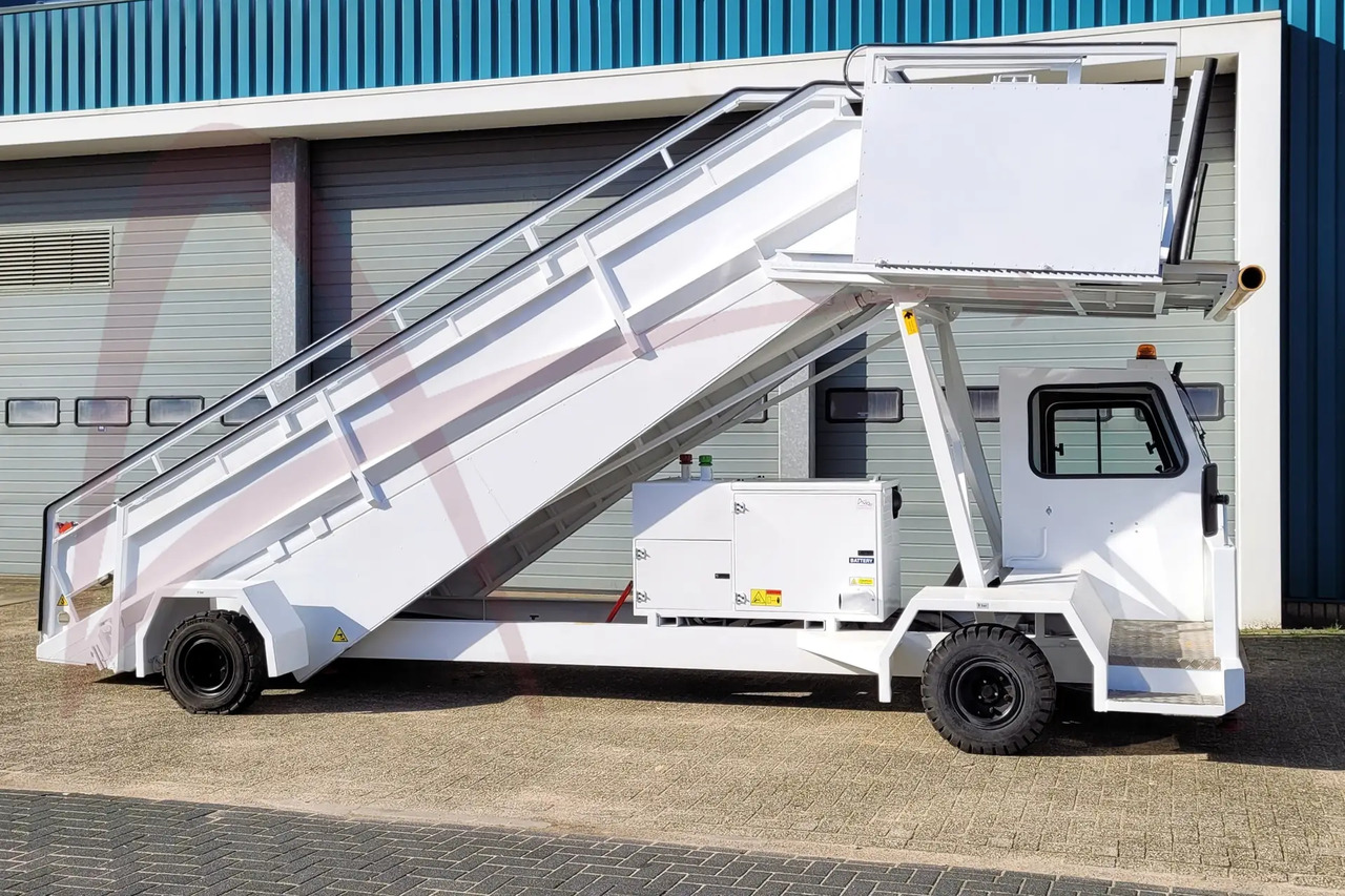 Passenger stairs EINSA EDU-A: picture 1