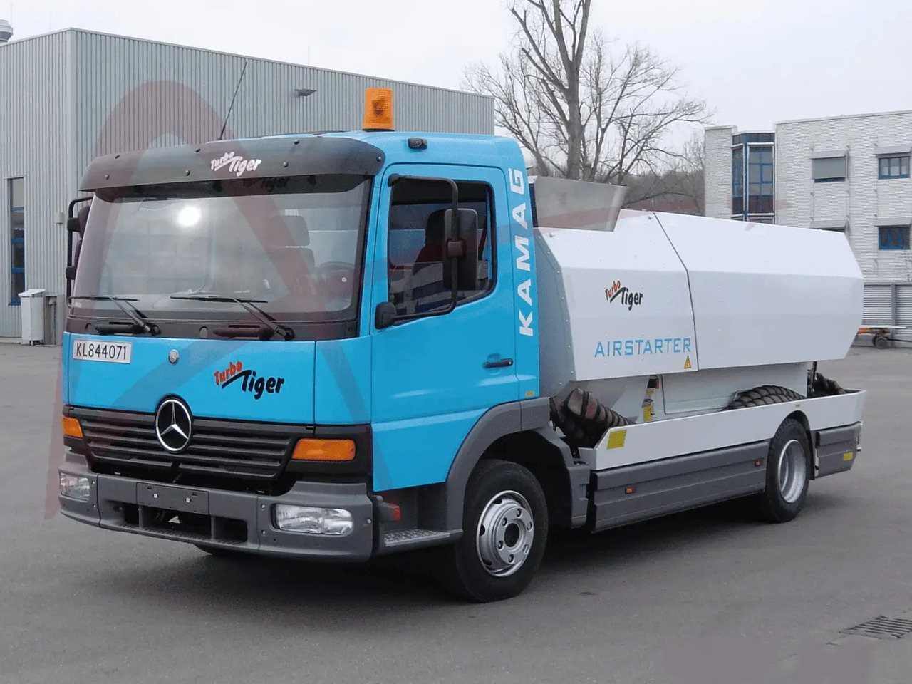 KAMAG TU-SP 850/400 - Ground support equipment: picture 1 KAMAG TU-SP 850/400 - Ground support equipment: picture 1