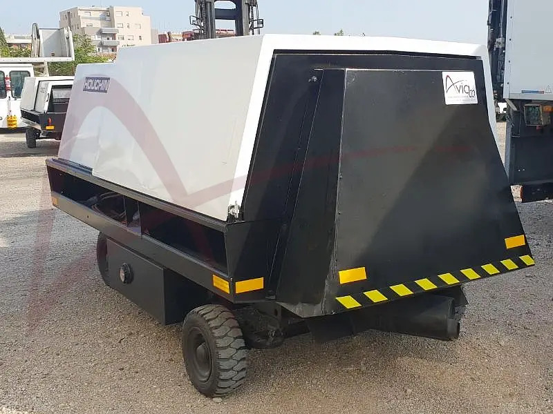 HOUCHIN 690 C90 - Ground power unit: picture 1 HOUCHIN 690 C90 - Ground power unit: picture 1