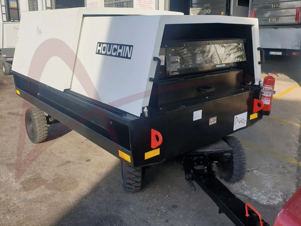 HOUCHIN D690 SV - Ground power unit: picture 3 HOUCHIN D690 SV - Ground power unit: picture 3