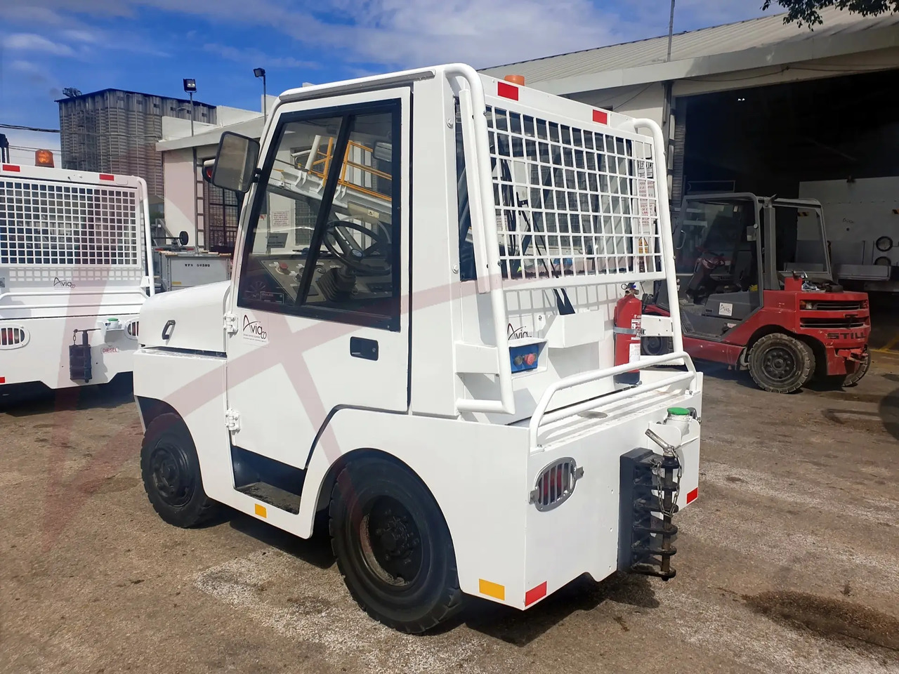 MULAG COMET 3 - Baggage tractor: picture 3 MULAG COMET 3 - Baggage tractor: picture 3