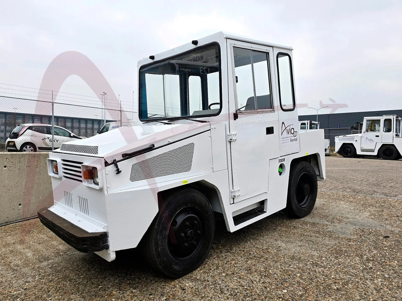 ROFAN ZD80 - Baggage tractor: picture 2 ROFAN ZD80 - Baggage tractor: picture 2