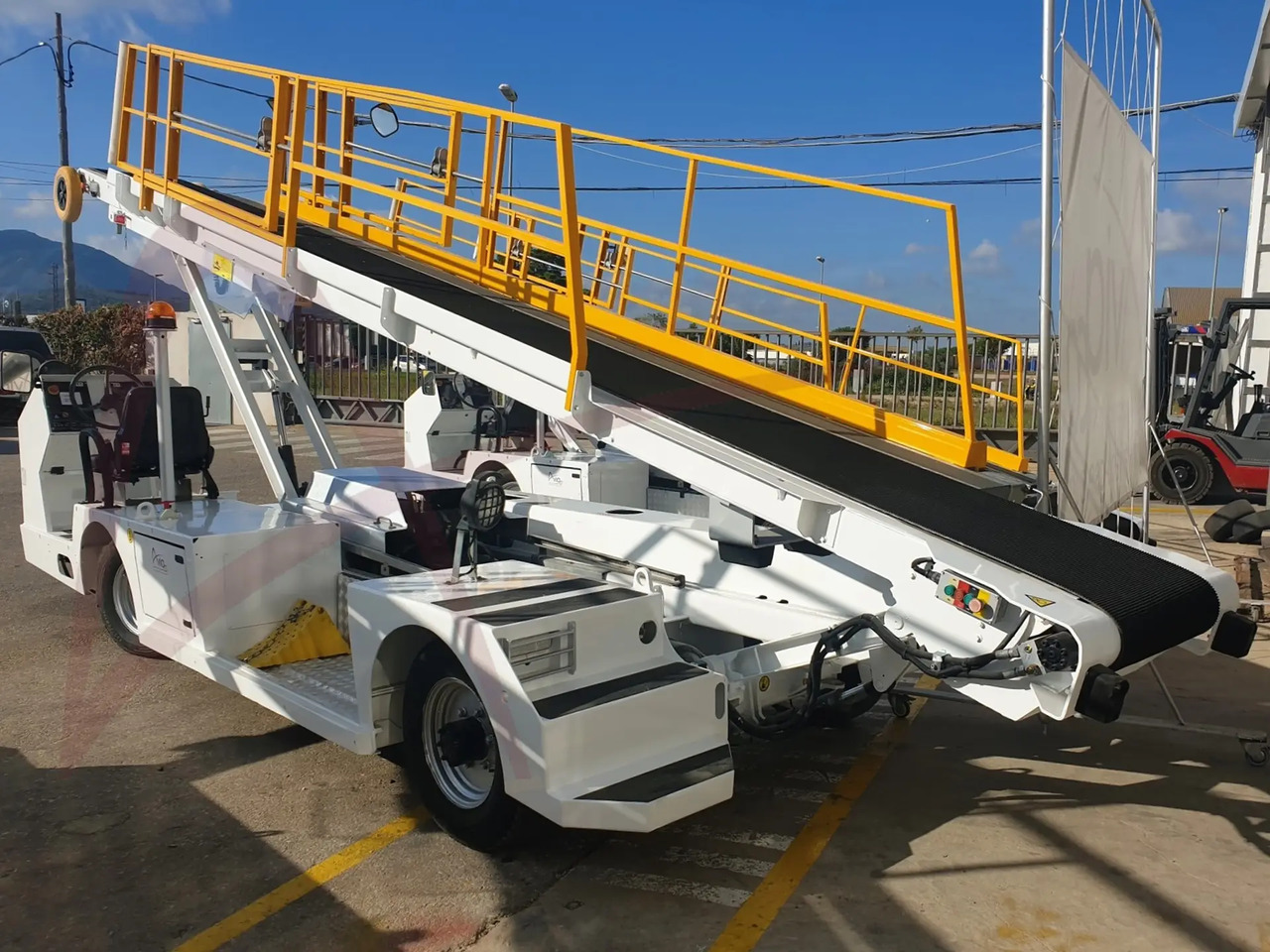 TLD NBL-D - Belt loader: picture 5 TLD NBL-D - Belt loader: picture 5