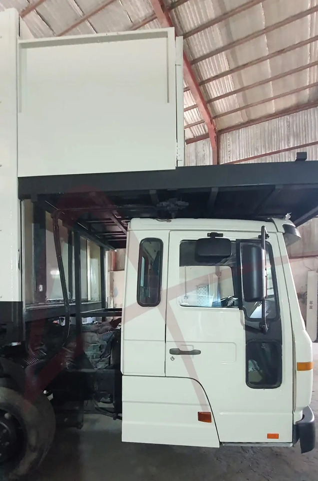 VOLVO AEROLIFT-B-VO/FL616H - Airport catering truck: picture 5 VOLVO AEROLIFT-B-VO/FL616H - Airport catering truck: picture 5