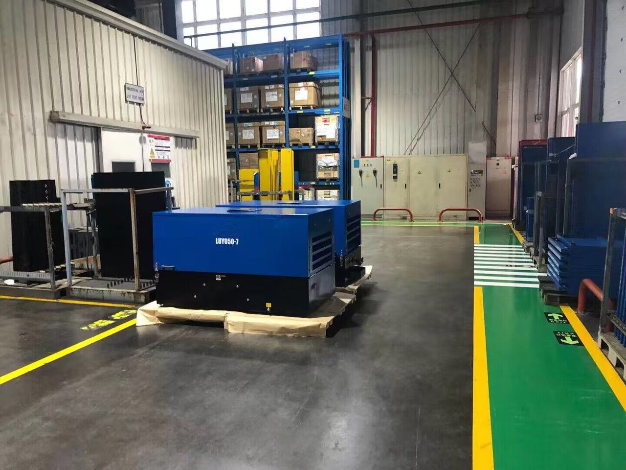 Liutech 050-7 177CFM 7 Bar Portable Screw Diesel - Air compressor: picture 4 Liutech 050-7 177CFM 7 Bar Portable Screw Diesel - Air compressor: picture 4