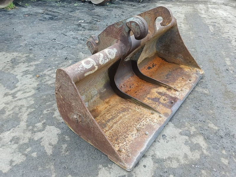 CW30 bak sloten bak 180 cm 100 cm met tanden diepl - Bucket for Construction machinery: picture 1 CW30 bak sloten bak 180 cm 100 cm met tanden diepl - Bucket for Construction machinery: picture 1