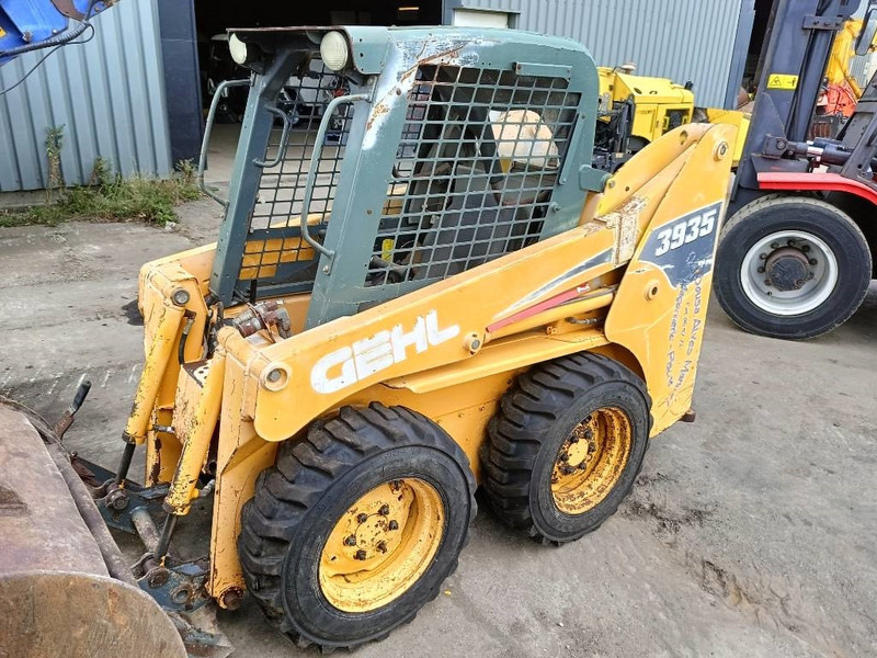 Gehl 3935 3840 schranklader loader skid steer bobcat - Skid steer loader: picture 3 Gehl 3935 3840 schranklader loader skid steer bobcat - Skid steer loader: picture 3