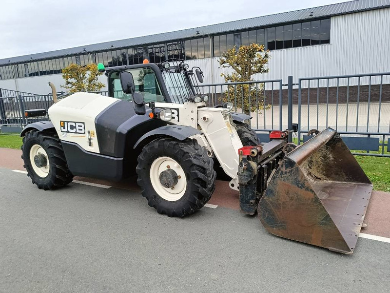 JCB 527-58 Agri telehandler verreiker telescopic lader - Telescopic handler: picture 1 JCB 527-58 Agri telehandler verreiker telescopic lader - Telescopic handler: picture 1