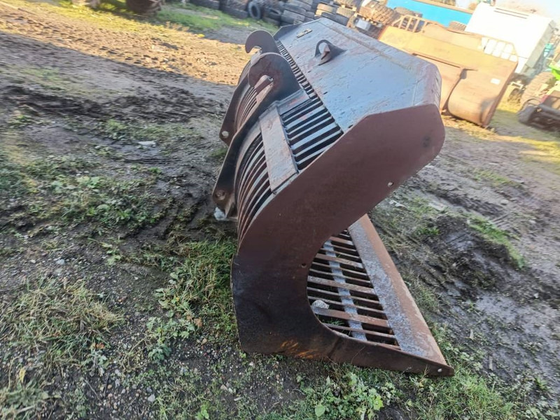 Puinbak 2,6 m JCB eurostill verachtert netjes - Bucket for Construction machinery: picture 5 Puinbak 2,6 m JCB eurostill verachtert netjes - Bucket for Construction machinery: picture 5