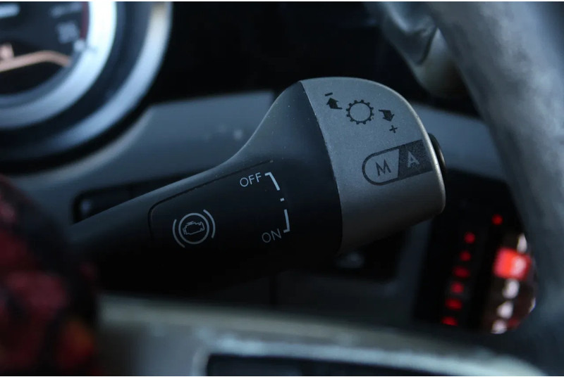 DAF XF 460 6X2/ SSC/ FULL AIR/ LIFT-LENK/ EURO 6 - Tractor unit: picture 4 DAF XF 460 6X2/ SSC/ FULL AIR/ LIFT-LENK/ EURO 6 - Tractor unit: picture 4