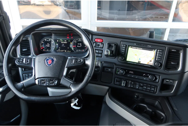 Scania R580 V8 NGS RETARDER/ FULL AIR/ 2X TANK/ ACC - Tractor unit: picture 5 Scania R580 V8 NGS RETARDER/ FULL AIR/ 2X TANK/ ACC - Tractor unit: picture 5