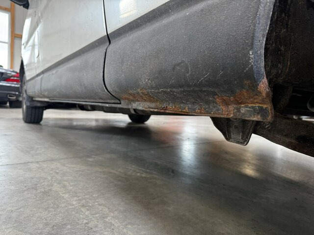 TOYOTA HiAce 2.5TD Kasten lang 4WD 4x4 - Panel van: picture 2 TOYOTA HiAce 2.5TD Kasten lang 4WD 4x4 - Panel van: picture 2