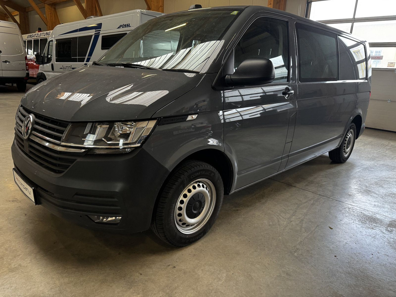 Volkswagen T6.1 lang 5-Sitzer 2.0 TDI 4Motion puregrey - Small van, Combi van: picture 1 Volkswagen T6.1 lang 5-Sitzer 2.0 TDI 4Motion puregrey - Small van, Combi van: picture 1