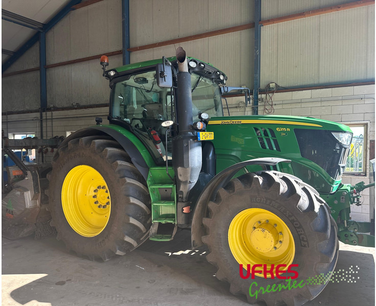 John Deere 6215 R - Farm tractor: picture 1 John Deere 6215 R - Farm tractor: picture 1
