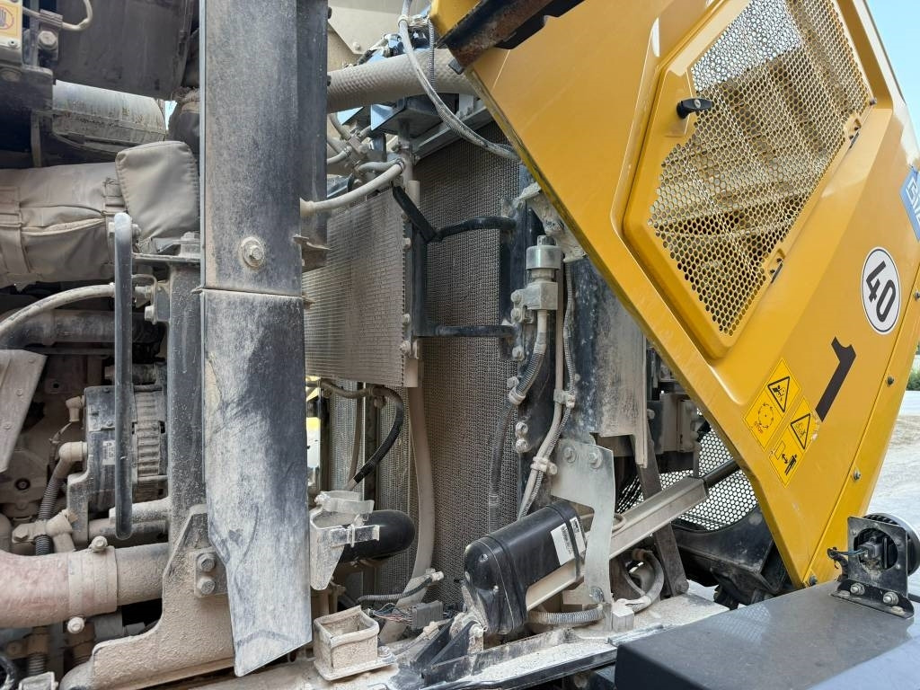 Wheel loader KOMATSU WA475-10EO: picture 16