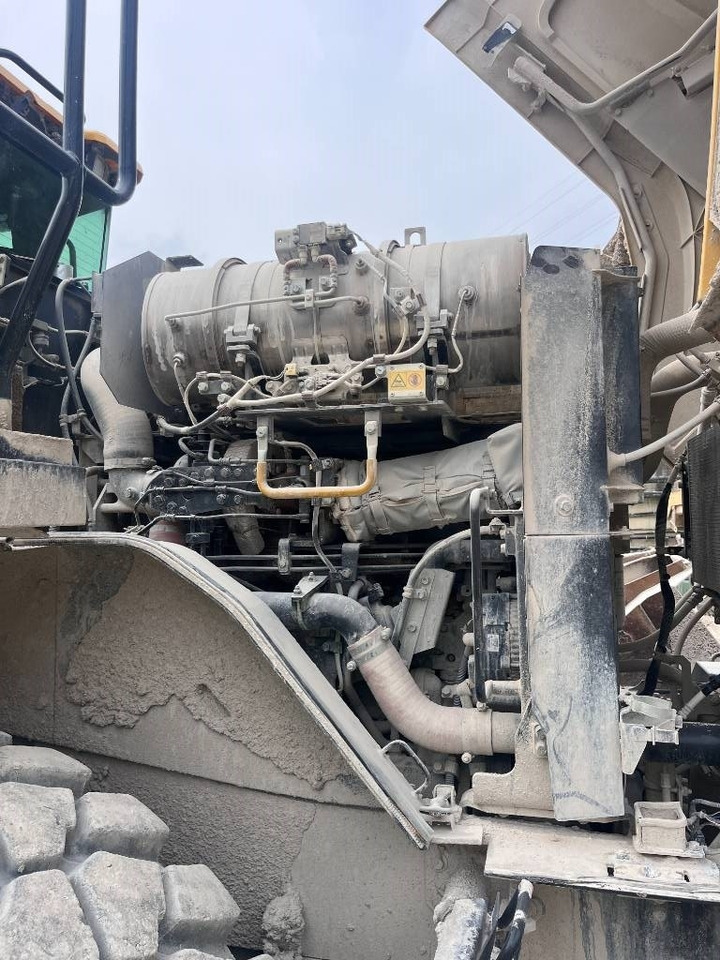 Wheel loader KOMATSU WA475-10EO: picture 30
