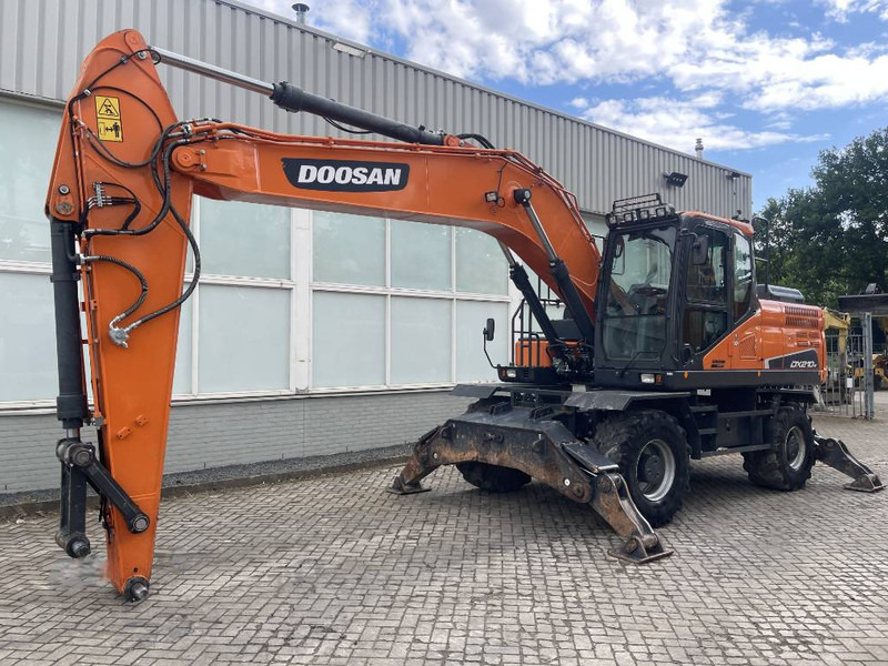 Doosan DX 210 W-5 2020 CE - Wheel excavator: picture 2 Doosan DX 210 W-5 2020 CE - Wheel excavator: picture 2
