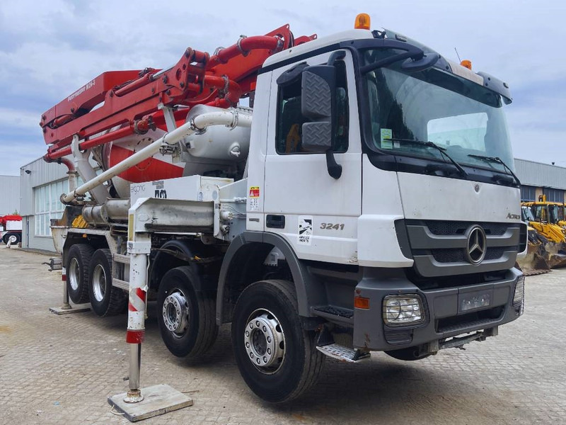 Mercedes-Benz Actros 3241 Putzmeister M24/3 2013 8X4 - Concrete mixer truck: picture 2 Mercedes-Benz Actros 3241 Putzmeister M24/3 2013 8X4 - Concrete mixer truck: picture 2