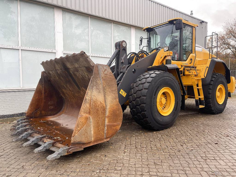 Volvo L 180 H - Wheel loader: picture 1 Volvo L 180 H - Wheel loader: picture 1