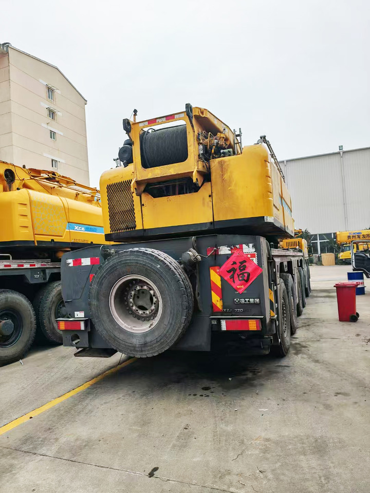 XCMG Manufacturer Used Mobile Hydraulic Truck Cranes XCA300 All Terrain Crane For Sale - All terrain crane: picture 5 XCMG Manufacturer Used Mobile Hydraulic Truck Cranes XCA300 All Terrain Crane For Sale - All terrain crane: picture 5